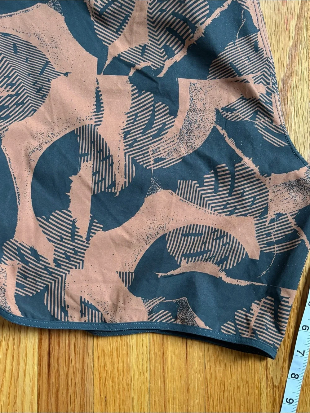 Vuori Cruise Palo Santo Leaf-Print Board Shorts 36
